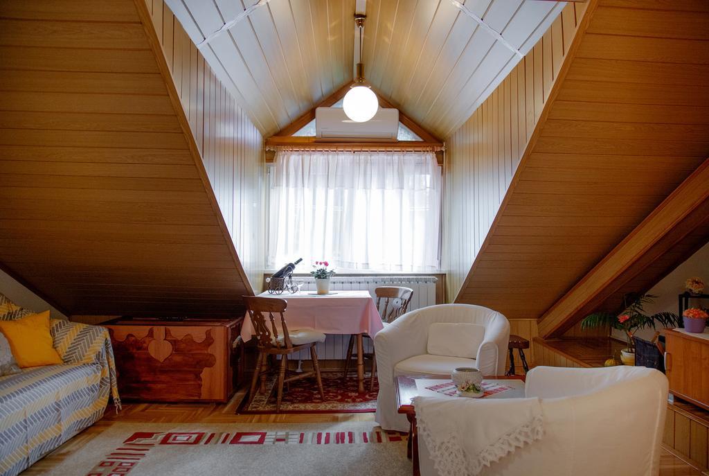 Apartment Ferk Загреб Екстериор снимка