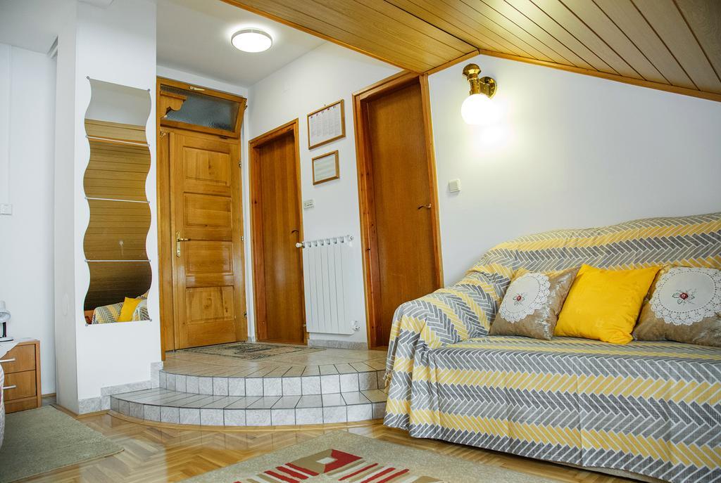Apartment Ferk Загреб Екстериор снимка