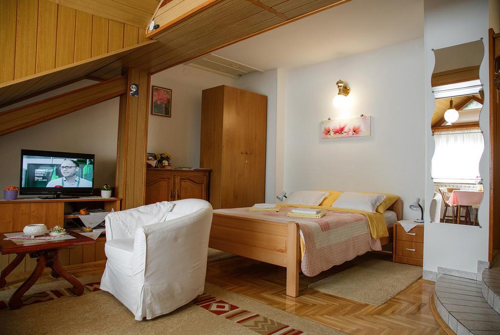 Apartment Ferk Загреб Екстериор снимка
